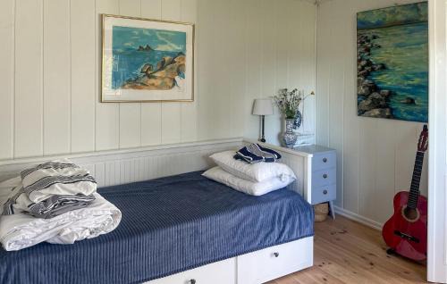 Husby-Rekarne House | Cozy Home In Husby-Rekarne With Sauna