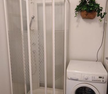 Upinniemi Apartment | Huone 2-4 henkilölle Inkoossa