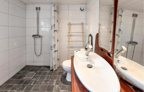 Osby House | Beautiful Home In Osby With Wifi