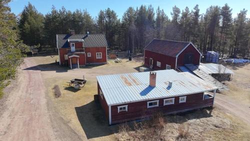 Lillhardal Apartment | Rustic wooden house in Lillhärdal