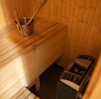 Overbyn Cabin | Hovfjällstoppens Stugby