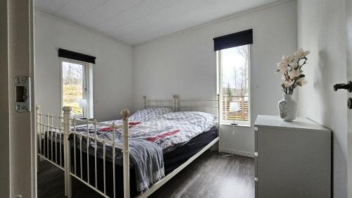 Svanesund House | Dog-friendly house with large garden in Svanesund SE09173
