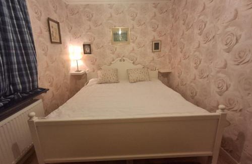 Hassela Villa | Lakeside family villa near Hassela Ski Resort spacious & cozy