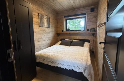 Lonashult House | Holiday home with sauna and lake view in scenic Lonashult