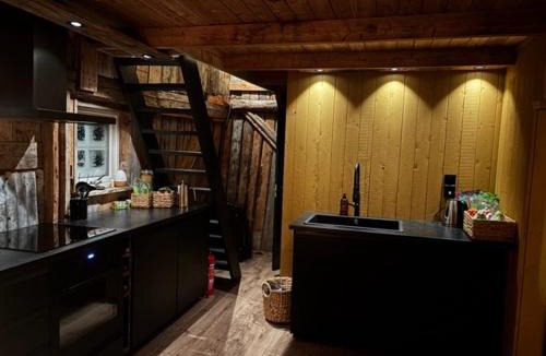 Tromso House | Serviced Farmhouse - Kvaløyvågen Gård