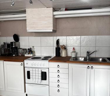 Boras Apartment | The Little Nest Borås, Cozy Apartment with Parking