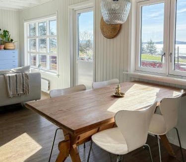 Vestre Amoy House | Romantic Country Cabin With Fjord Views On Åmøy