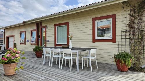 Myggenaes House | Wonderful villa with panoramic sea view SE09144