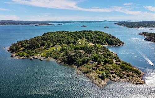 Vastra Gotaland House | Gorgeous Home In Myggenäs With Sauna