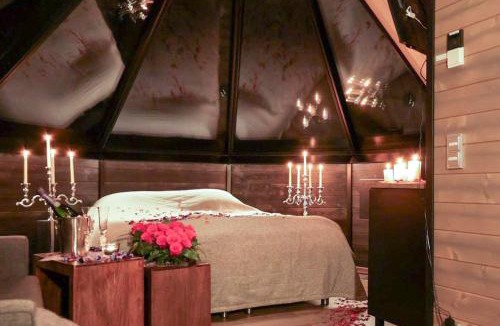 Salla Villa | Private Aurora Samruam B Glass Roof Igloo