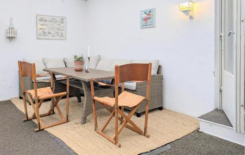 Svarte House | Cozy Home In Ystad With Sauna