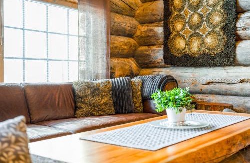 Salla Villa | Holiday Log Villa Samruam A Incl WiFi, fire wood, sauna