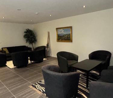 Vossestrand Apartment | Resort by the Lake - Pool & Sauna