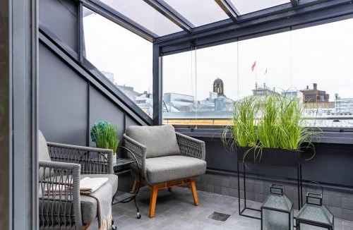 Kamppi Apartment | Scandi City Loft, Jacuzzi, Balcony, AirCon
