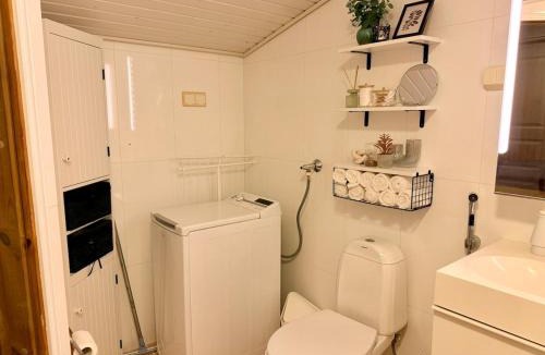 Porvoo Apartment | Hearty 1800 Wooden House Near Old Town