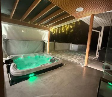 Rovaniemi Villa | Aurora Riverside Residence