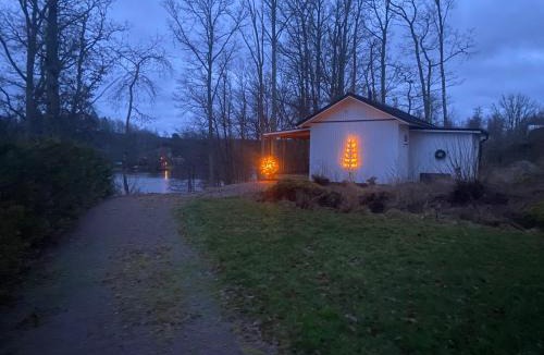 Horn House | Humlegarden lake cottage, Horn