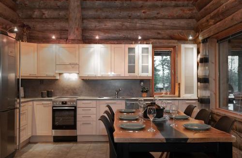 Rukatunturi Villa | Cozy 4BR Cabin Next To Ski Slopes | Villa Mörri