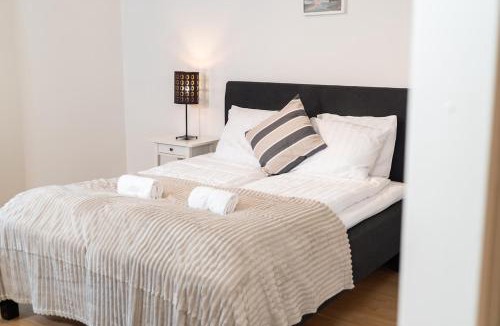 Olivedal Apartment | Modern Studio in the Heart of Linné, Walk to Haga