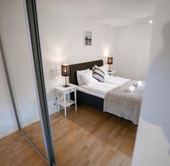 Olivedal Apartment | Modern Studio in the Heart of Linné, Walk to Haga