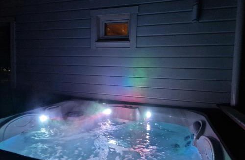 Rovaniemi Villa | Aurora Villa with Jacuzzi