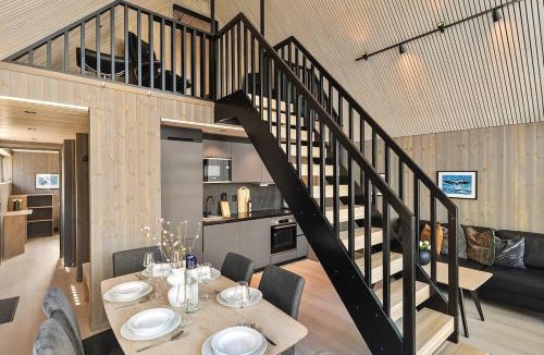 Henningsvaer Apartment | Rorbuleilighet Lysøysundet 1G
