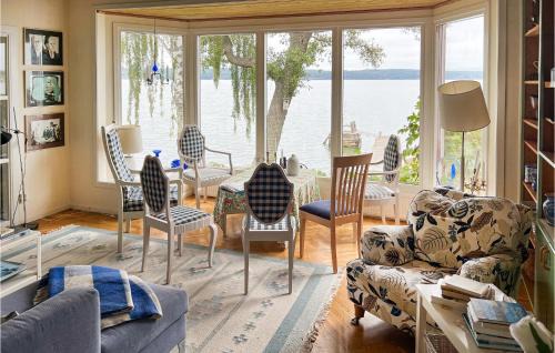 Mauritsberg House | Cozy Home In Vikbolandet With Sauna