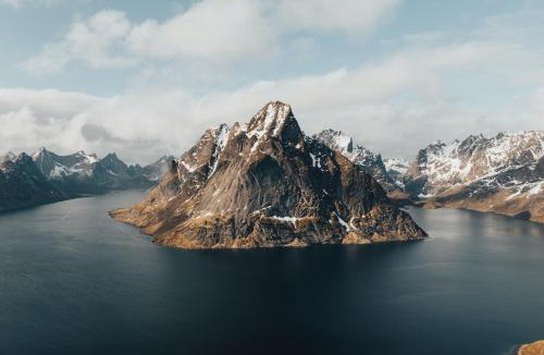 Moskenes House | Arctic Fishermans Lodge- SAUNA included