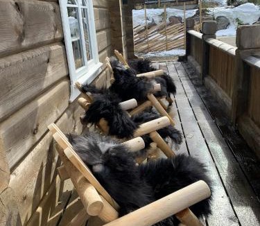 Uvdal House | Luxury Log Cabin By Hardangervidda