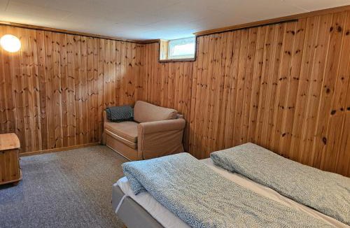 Hultsfred Villa | Villa for 10 persons with massage chair, sauna, billiard table and free electric vehicle station for electric cars