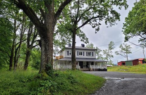Harryda Bed & Breakfast | Villa Ekegården