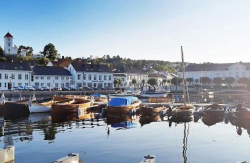 Risor Apartment | 5 person holiday home in Risør-By Traum