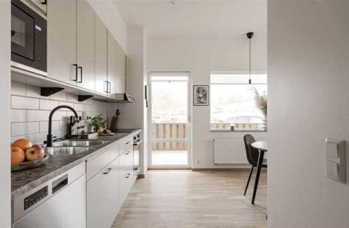 Kungshamn Apartment | Lägenhet mitt i Kungshamn