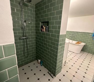 Lillehammer Villa | Koselig hus med stor og solrik hage