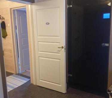 Pelkosenniemi Apartment | Uiton kotirantasauna Pelkosenniemi