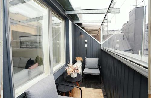 Kamppi Apartment | Bright & Modern Scandinavian Attic Suite in City Center