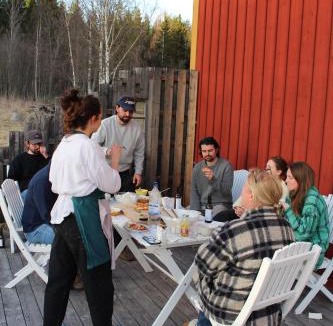Bjartra Bed & Breakfast | Allsta Gård