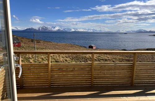 Karlsy House | Aurora Hav og Fjell feriehus Vannøya