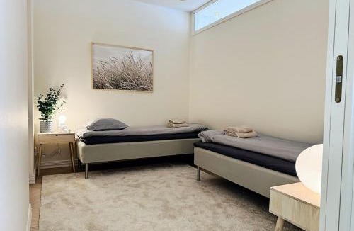 Ullanlinna Apartment | Luxury 3-Bedroom Suite on Most Beautiful Street of Helsinki