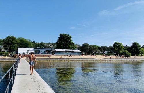 Innerstaden Cabin | Strandnära Stuga Saga