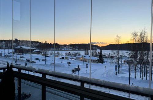 Jyvaskyla Apartment | Saunallinen Lutakon kaksio järvinäkymin