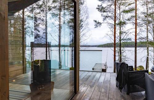 Vaajakoski Villa | Luxury guesthouse, beachfront sauna