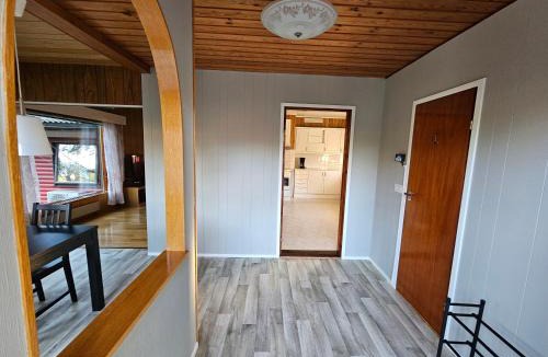 Eckero Apartment | Sandmo Holiday Home 11