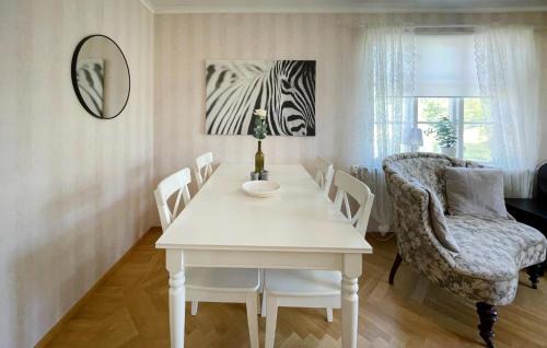Burseryd Apartment | Beautiful Apartment In Burseryd