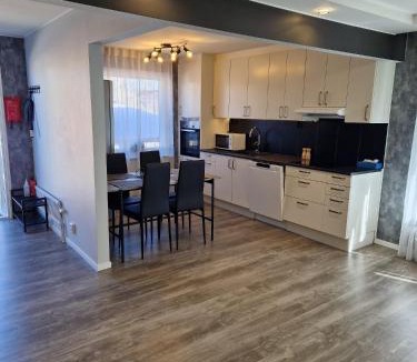 Vastervik Villa | Modernt gästhus på 90 m2 för upp till 8 personer