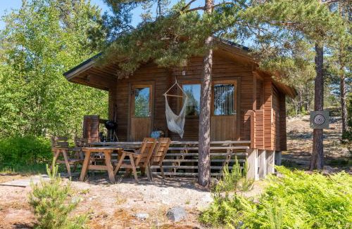 Pyha House | Pinetree Cottages Cabin with loft