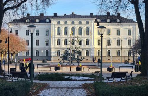 Gamla Staden-Nya Staden Hotel | Vänerport Stadshotell i Mariestad
