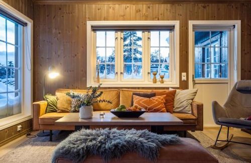 Loten Municipality House | Villa Budor · Jacuzzi · Skiløyper · 60 min OSL