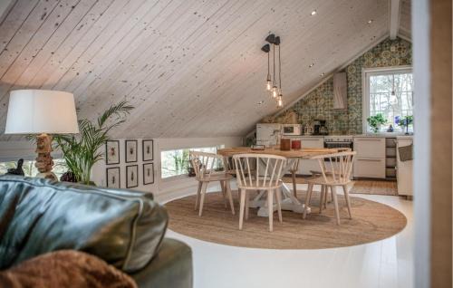 Lugnvik Apartment | Nice Apartment In Lerum With Wifi