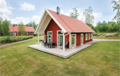 Holmsjo House | Stunning Home In Holmsjö With Kitchen